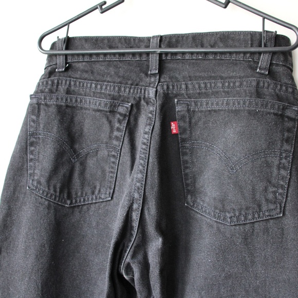 Vintage Black Levi's 550; Mens; 31x32; Relaxed Tapered Leg; Made in Canada - Picture 2 of 6